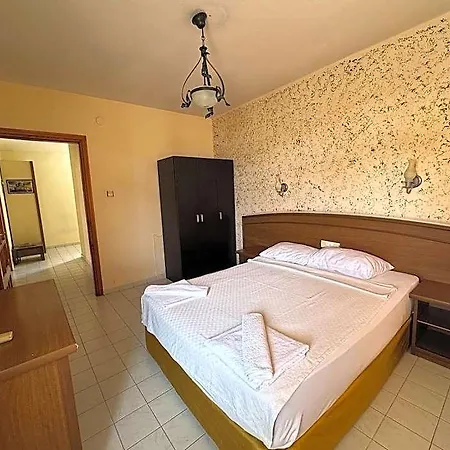 Damlatas Elegant Hotell 3*